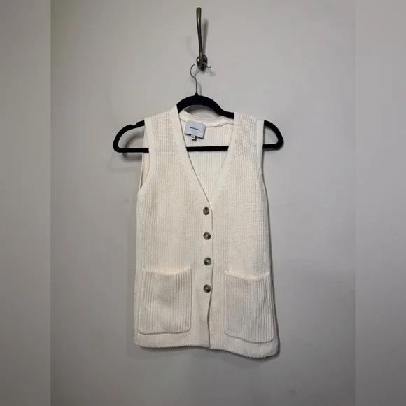 Reformation Faye Cotton Sweater Vest in Gossamer - Picture 5 of 7